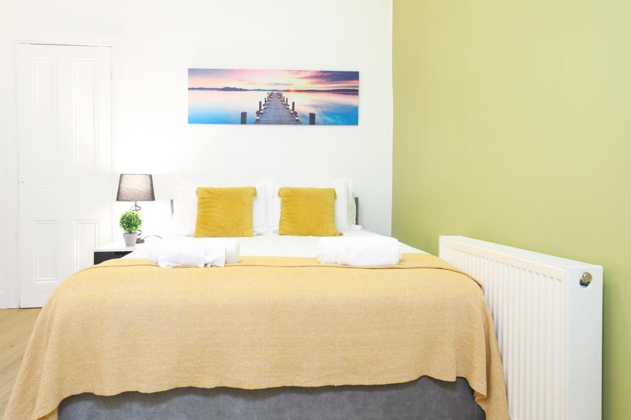 Stunning Modern 3 Bedroom Apartment Edinburgh Bagian luar foto