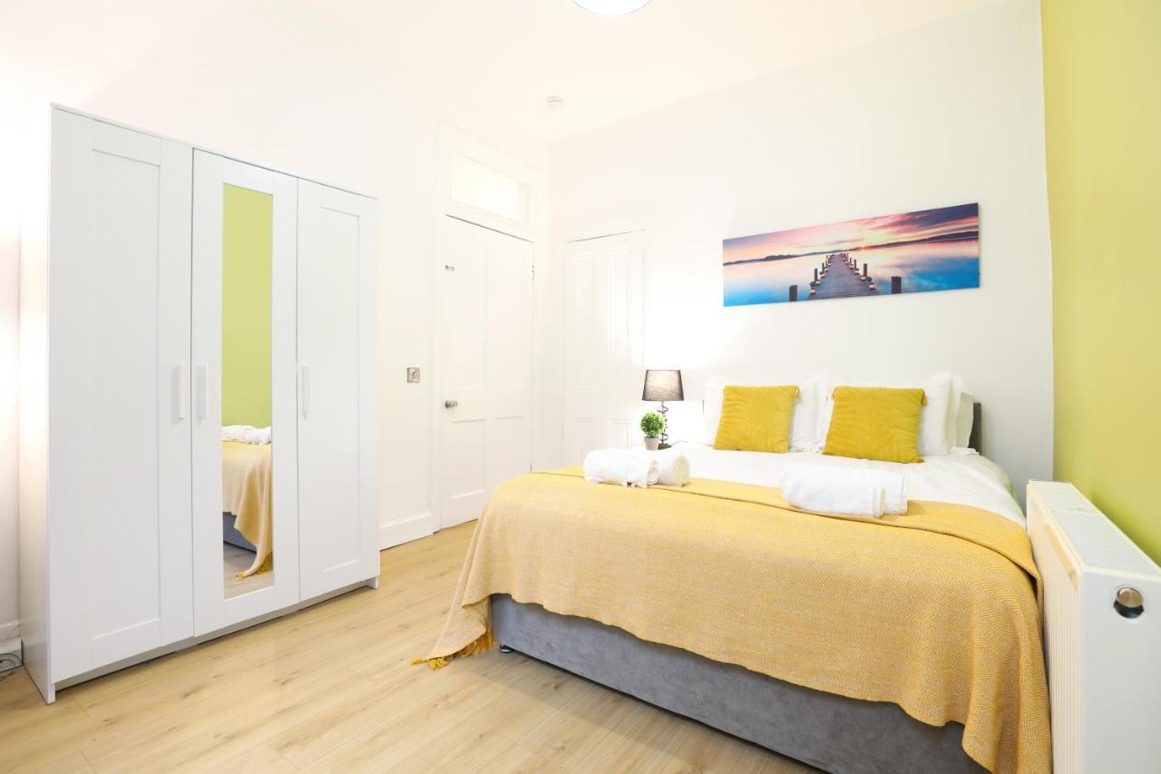 Stunning Modern 3 Bedroom Apartment Edinburgh Bagian luar foto