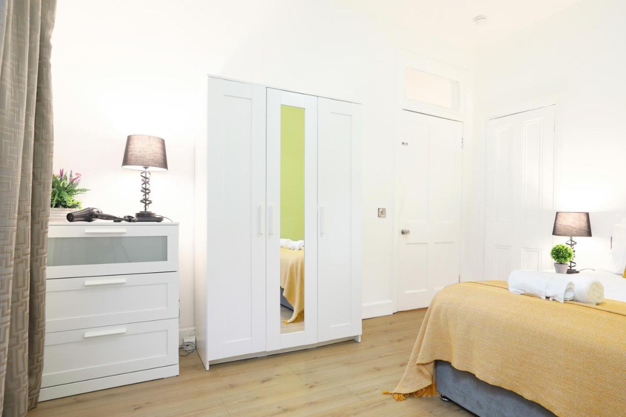 Stunning Modern 3 Bedroom Apartment Edinburgh Bagian luar foto