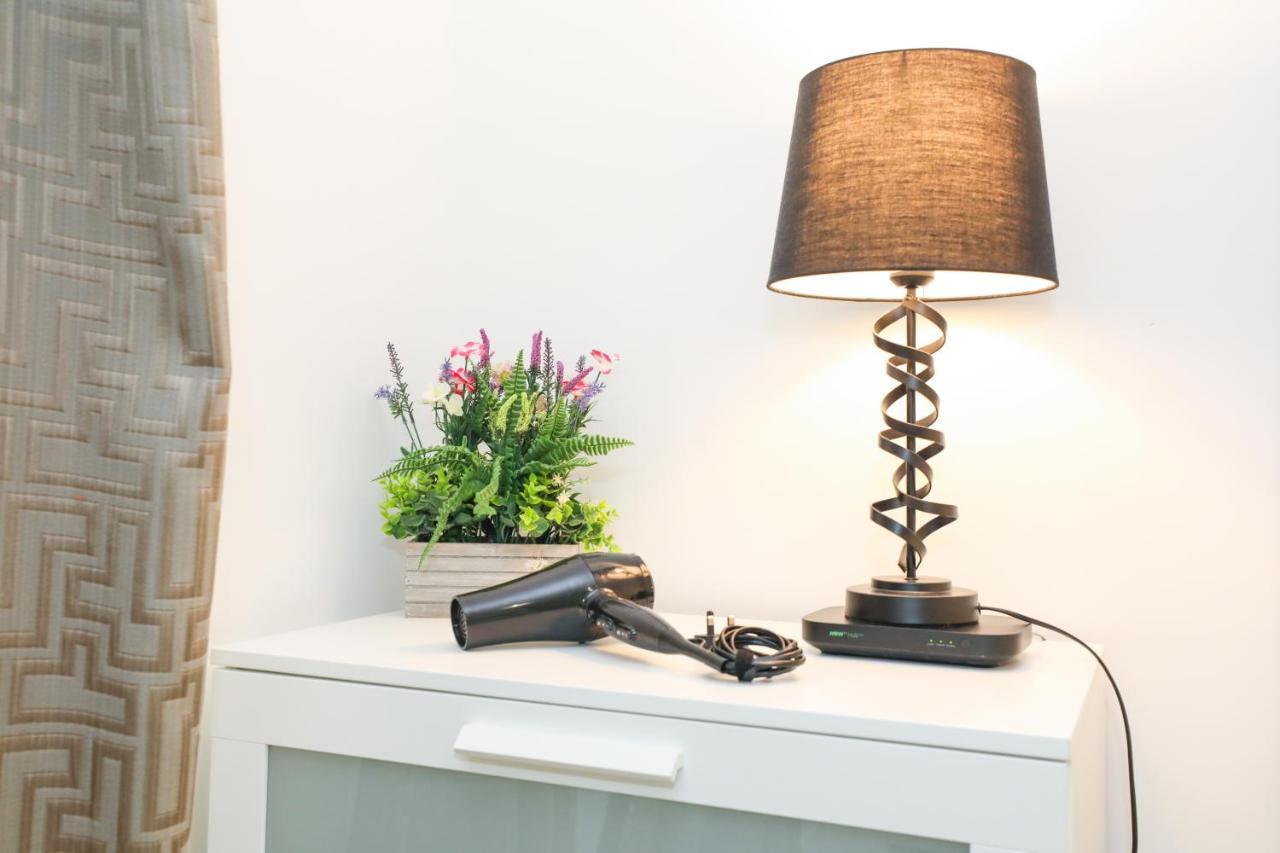 Stunning Modern 3 Bedroom Apartment Edinburgh Bagian luar foto