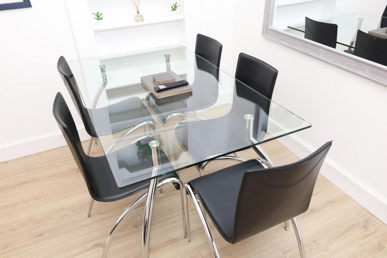 Stunning Modern 3 Bedroom Apartment Edinburgh Bagian luar foto