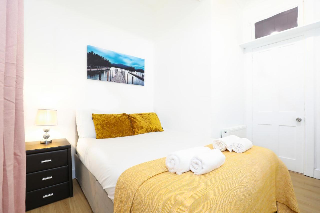 Stunning Modern 3 Bedroom Apartment Edinburgh Bagian luar foto